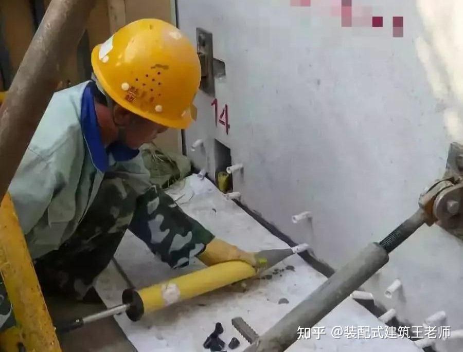 01灌浆料选择装配式建筑钢筋套筒灌浆连接采用一端螺纹连接,另一端
