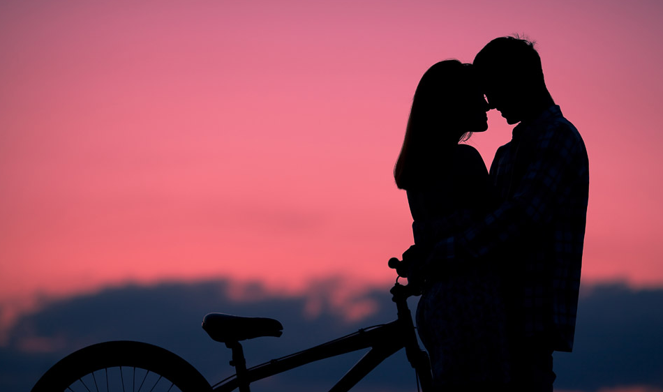 婚姻中如何改变孤独 v2-f54e65f684aed81e553af5248aee3641_1200x500.jpg