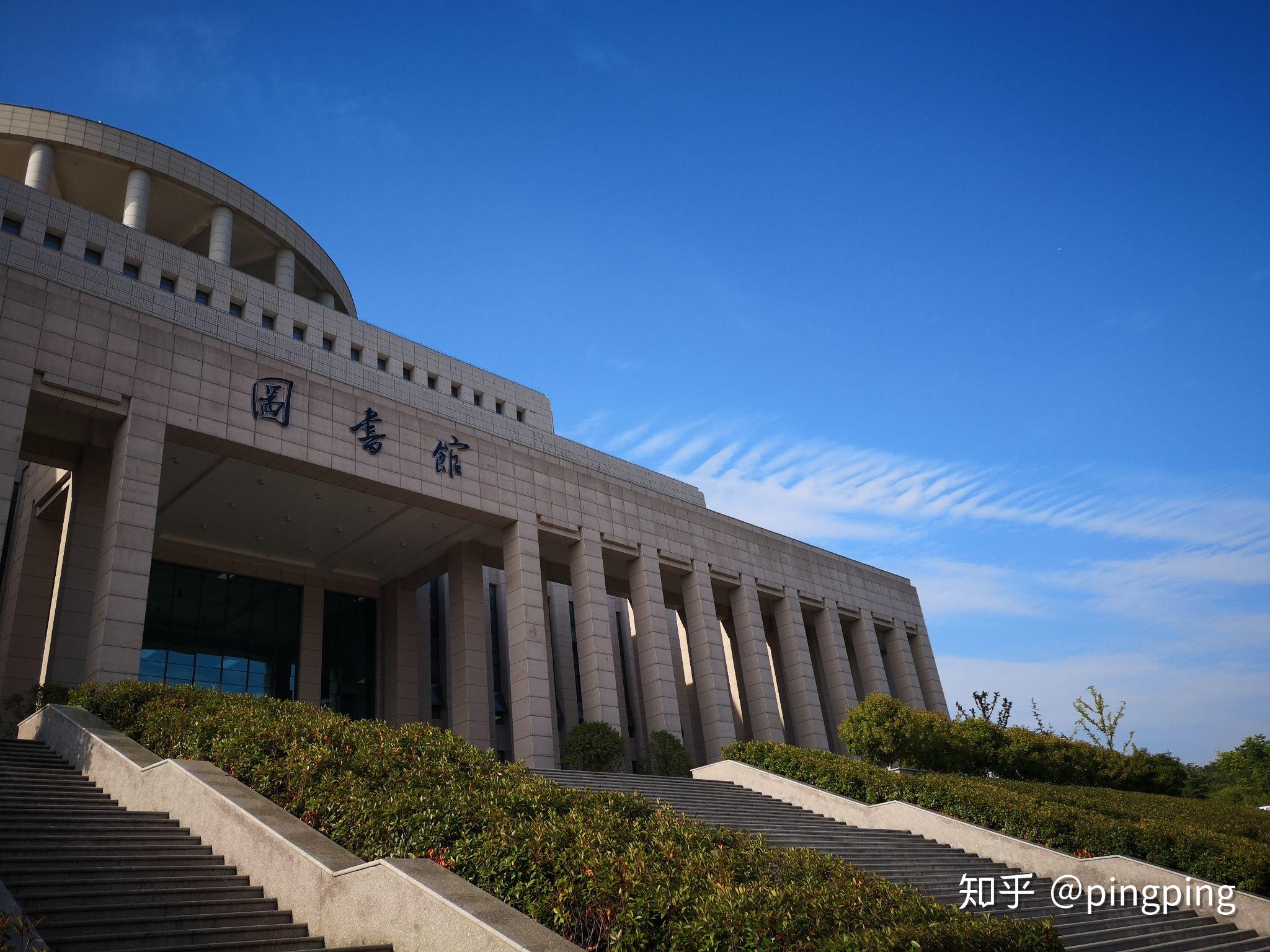 信阳农林学院的图书馆或教室环境如何是否适合上自习