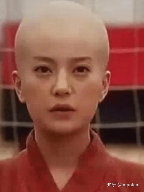 额,像赵薇这种女明星,长相什么的都比较偏欧式.