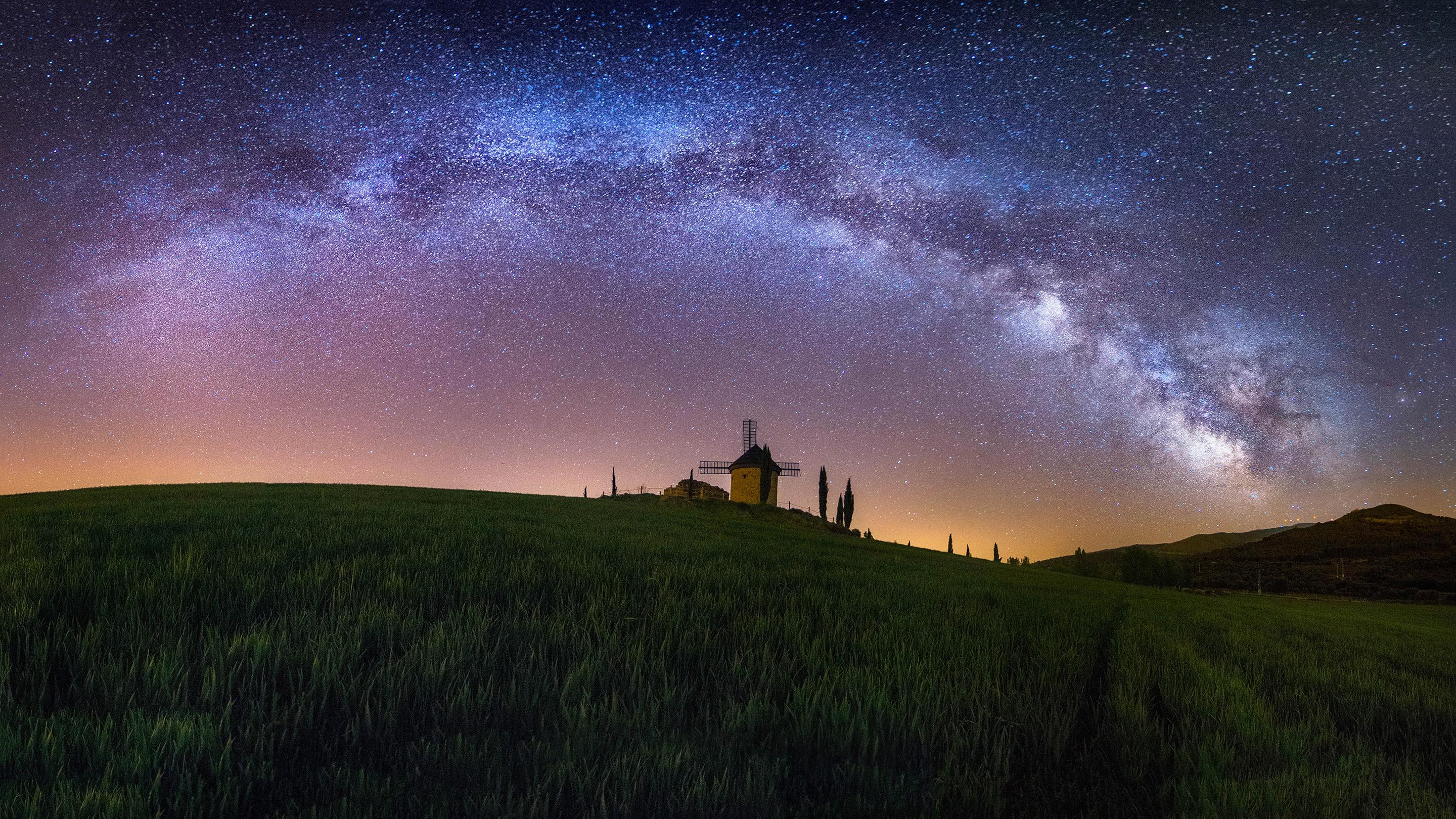 有没有厉害点的电脑壁纸