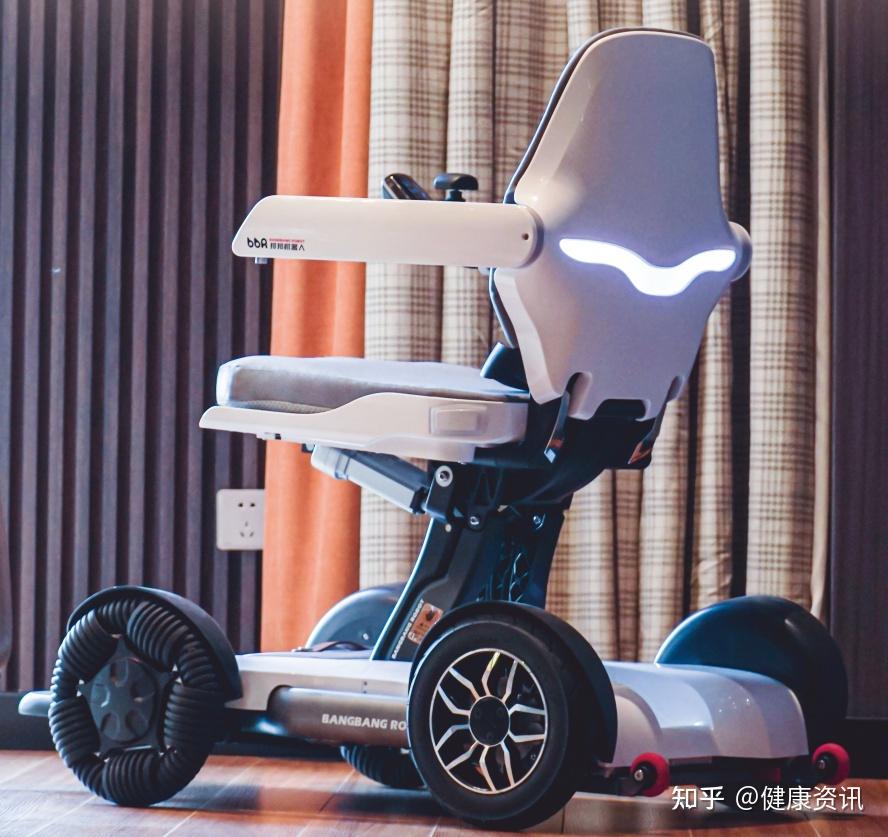 邦邦代步车惊艳上海迪士尼乐园被称神仙车