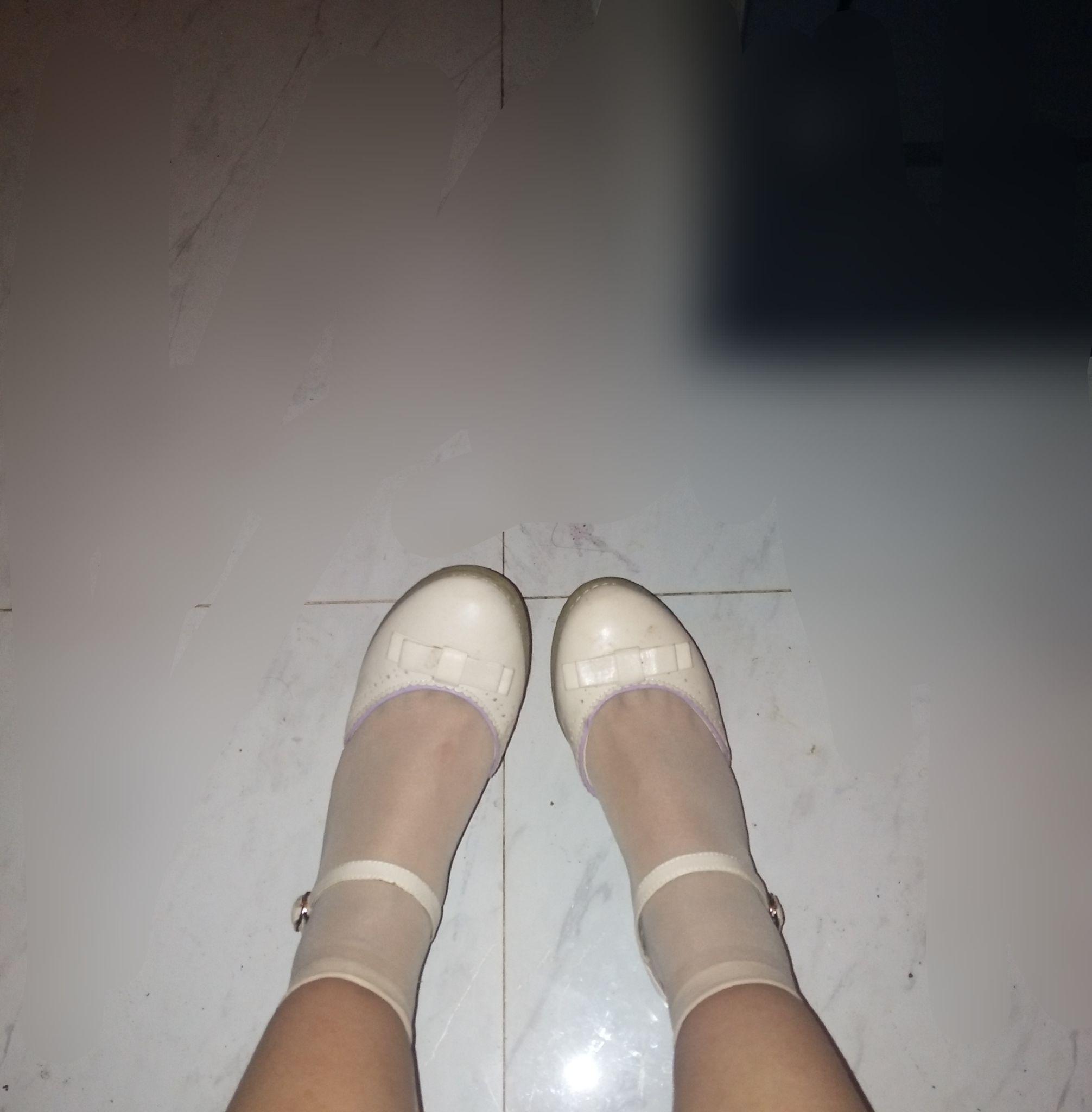 短丝袜应该配什么鞋子好看?