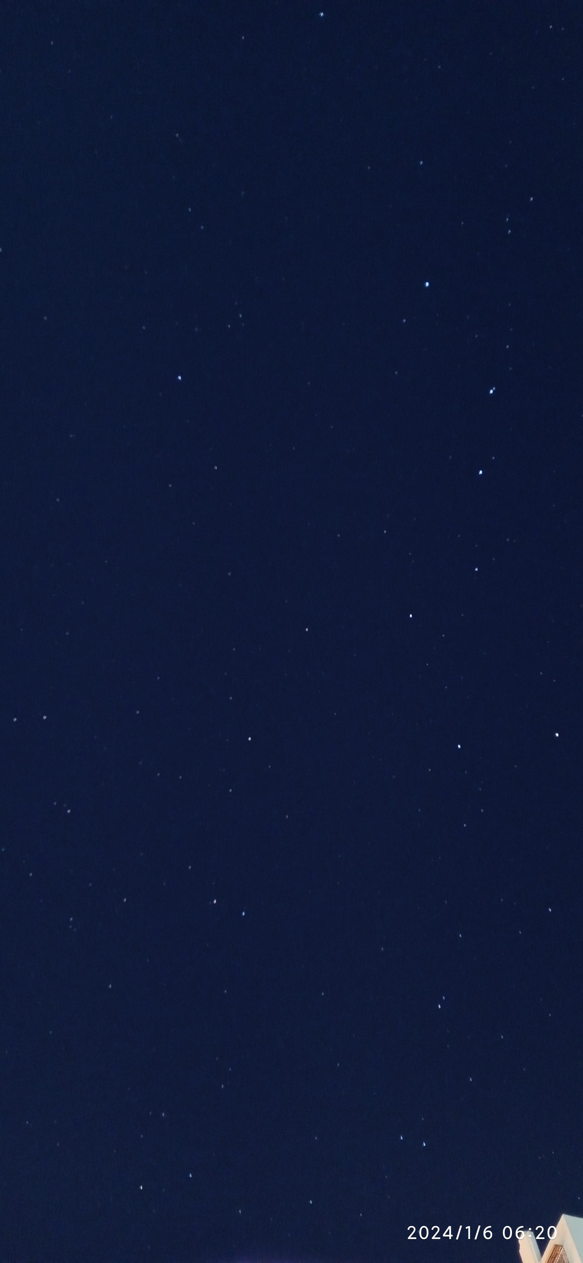 请问这两张图上有北斗七星吗? - 知乎