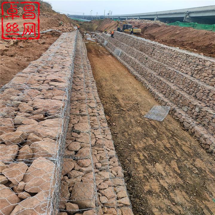 河岸生态护坡格宾石笼使用年限
