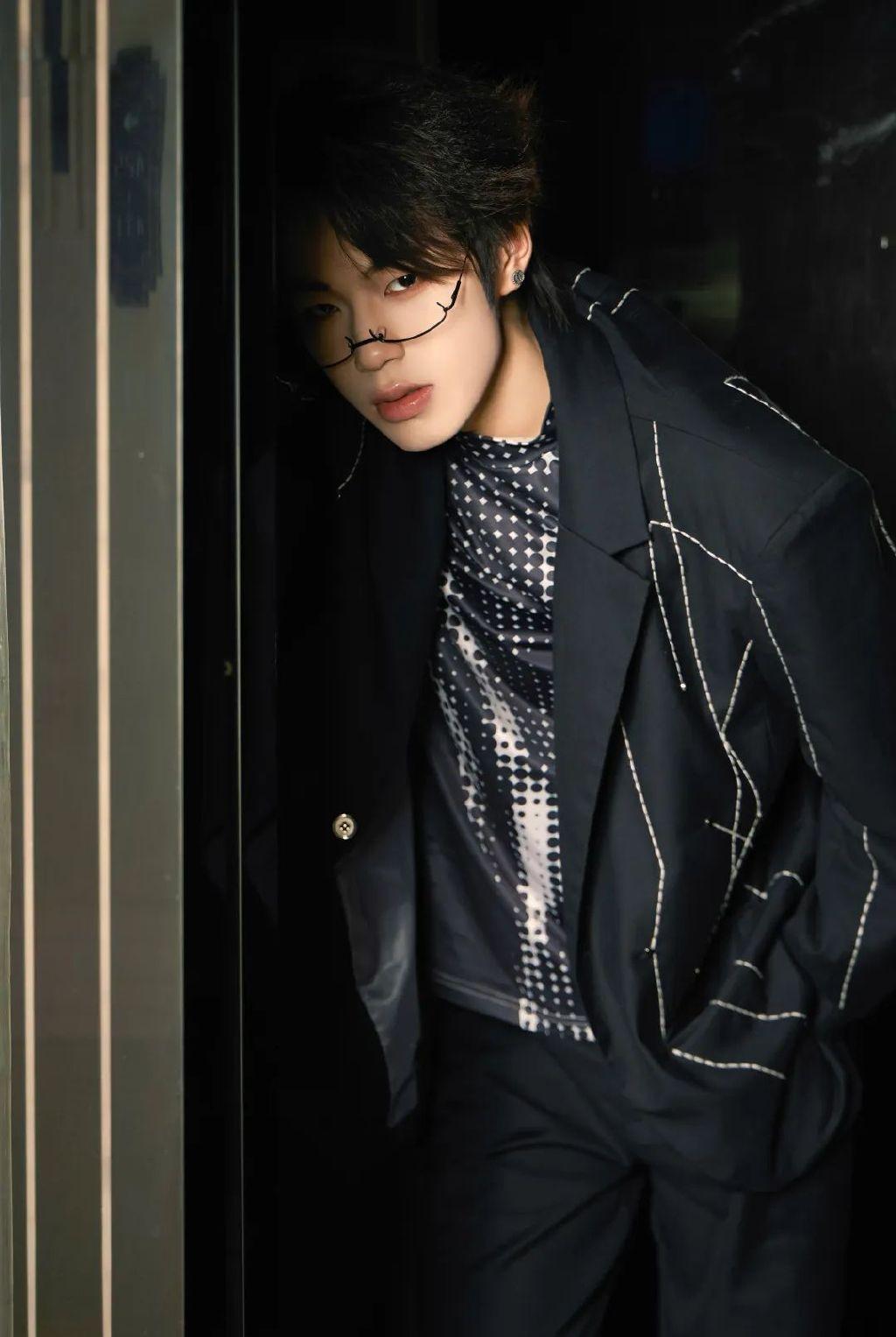 谈及原因,孟西的想法很直接:"因为那么多家公司里