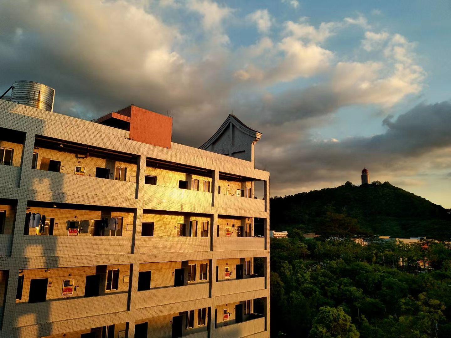 在东莞市第八中学就读是怎样的体验?