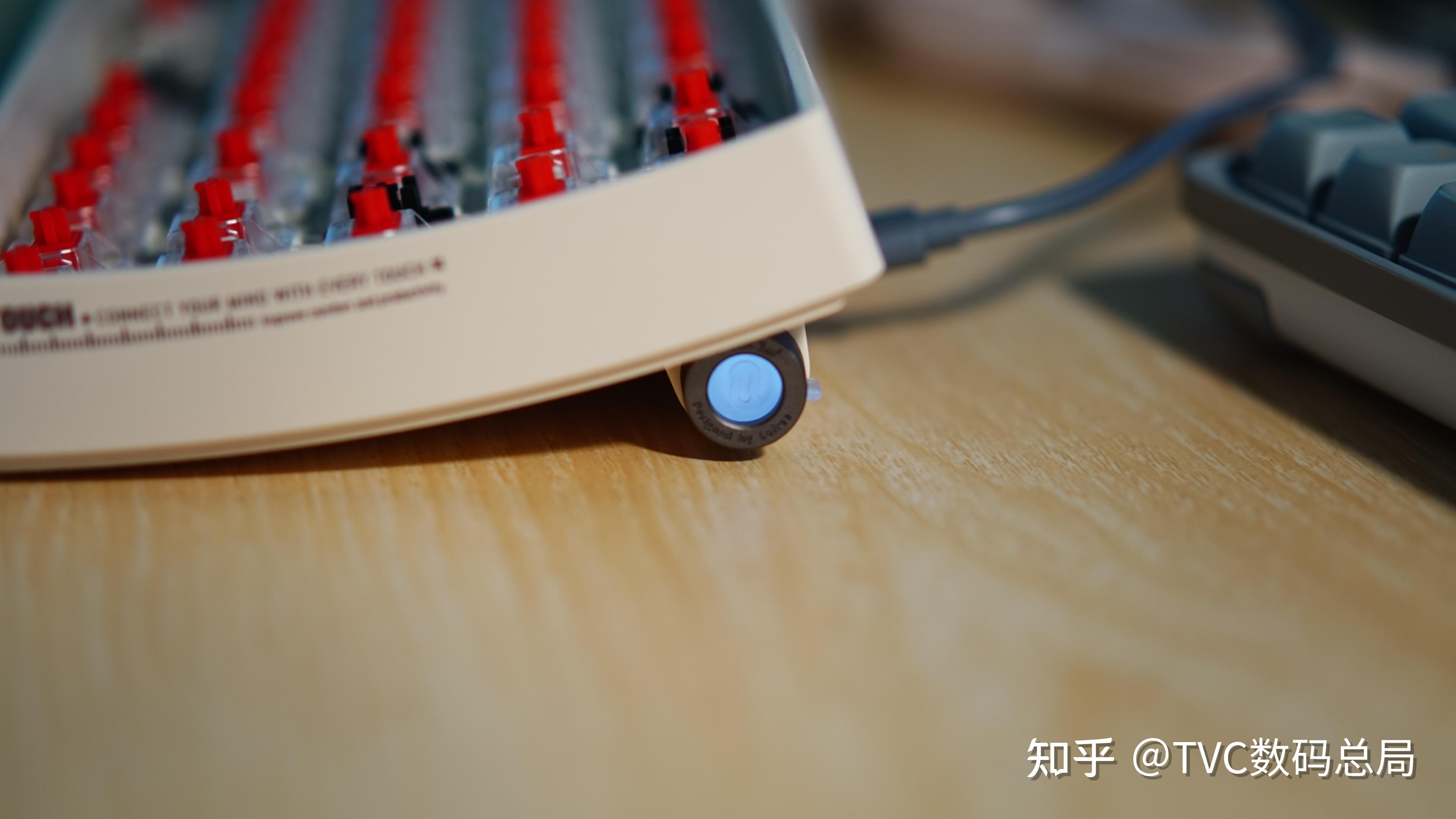 键盘侠:客制化与时尚的碰撞-lofree洛斐小翘自选版体验 - 知乎