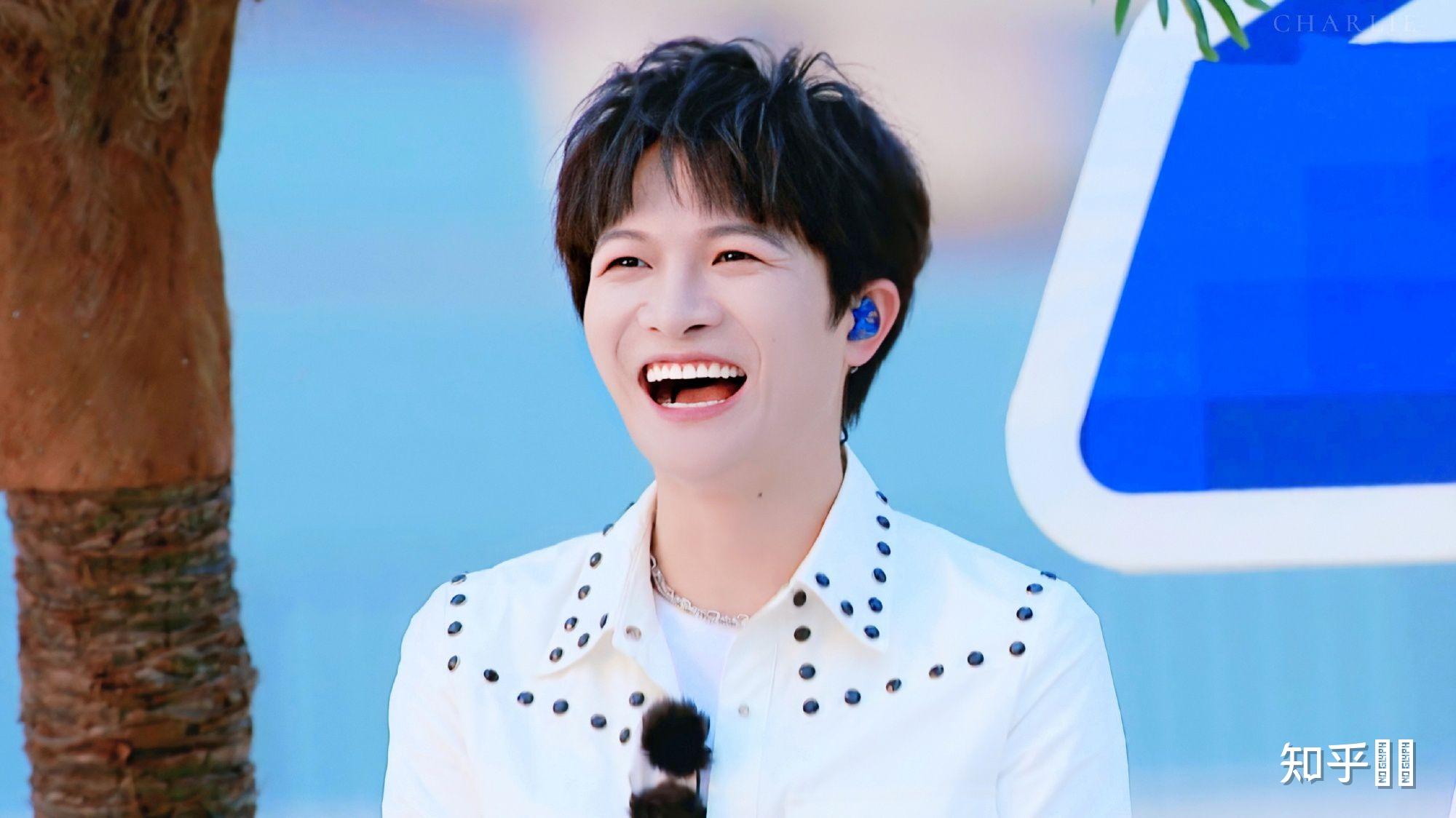 为什么周深可以笑得那么甜? - 知乎