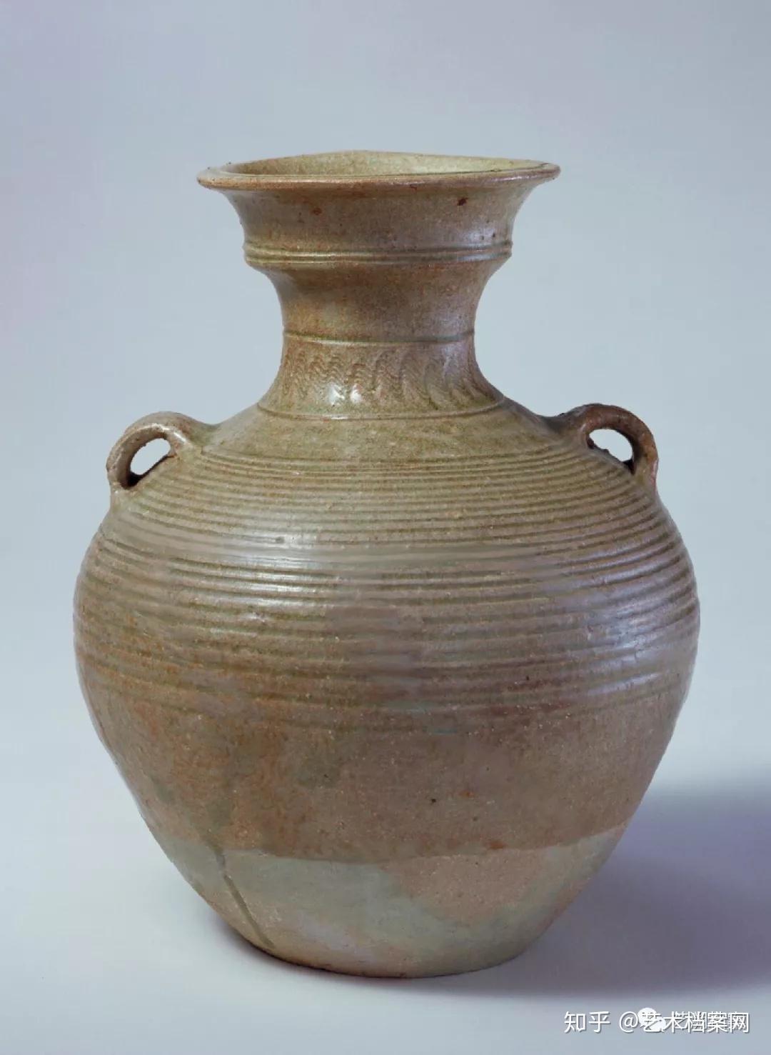 东汉时期,中国最早出现的瓷器