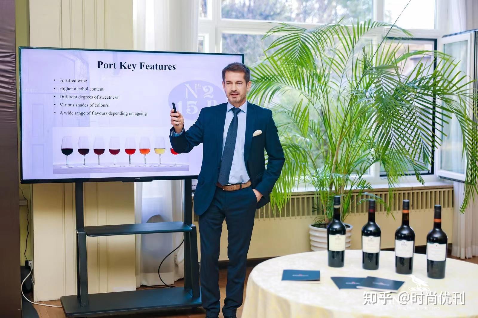 京东超市与火鸟庄园签署战略合作协议