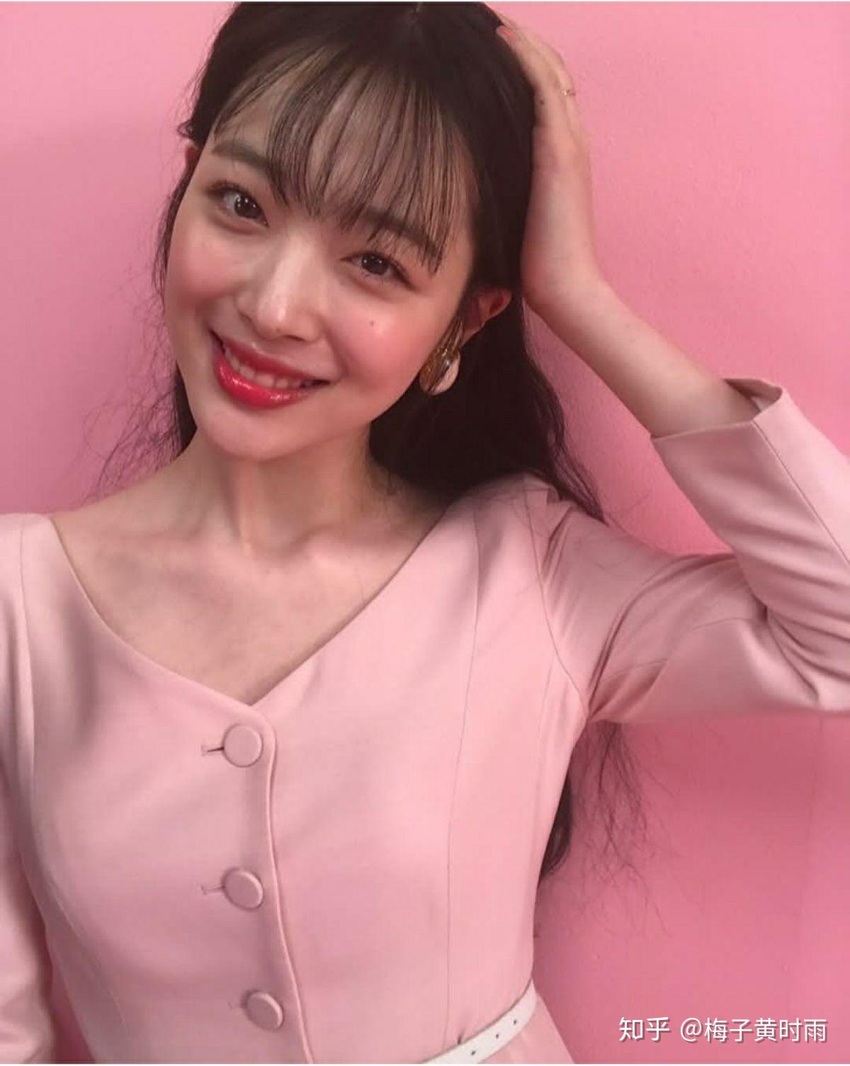 崔雪莉生前有哪些漂亮的写真自拍照片