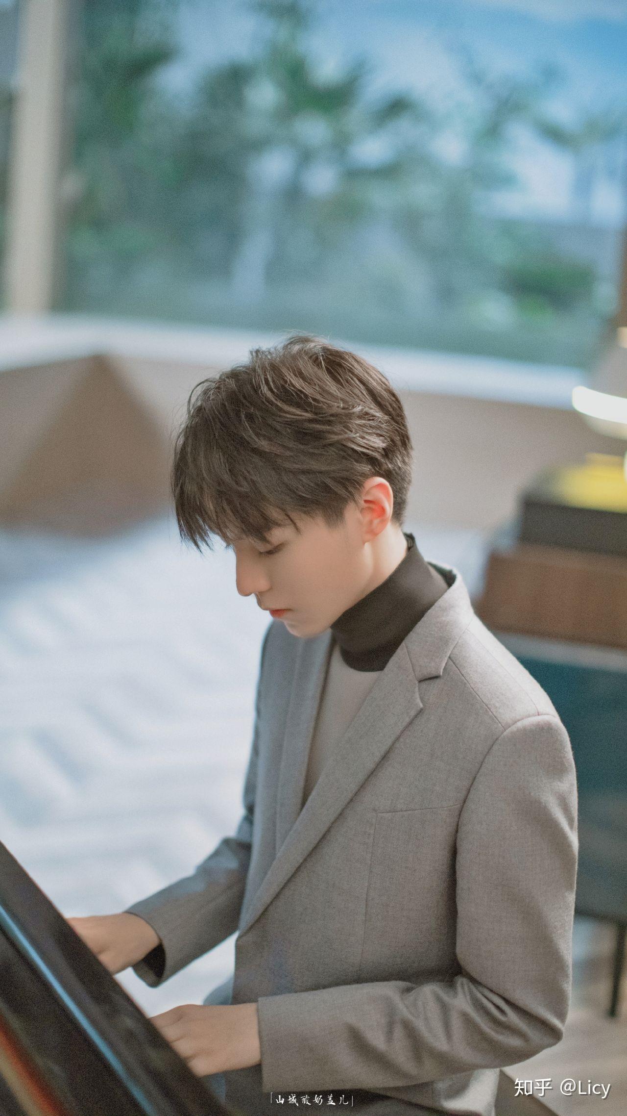 各位,有没有王俊凯的侧面照? - 知乎