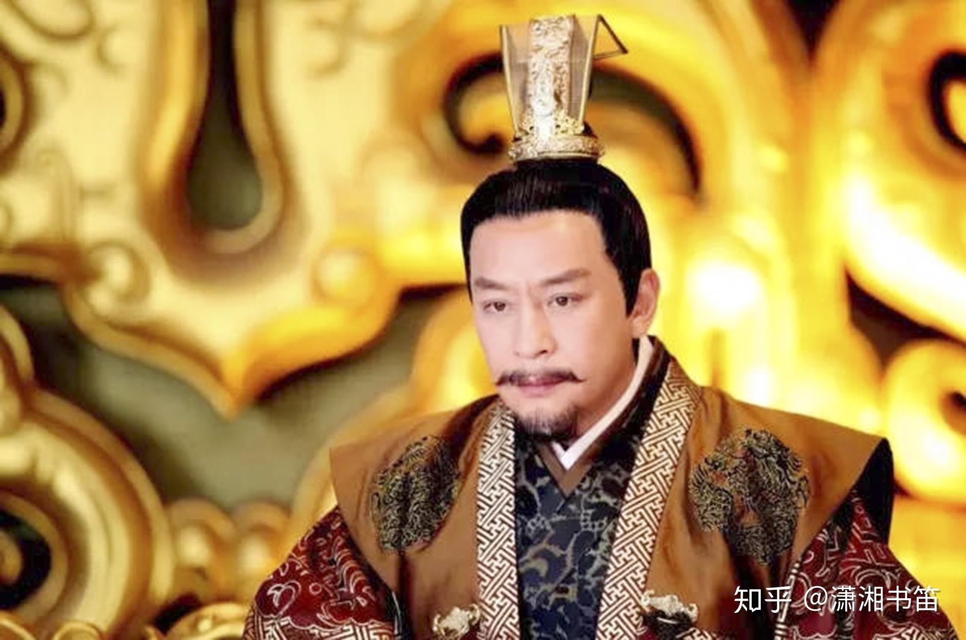 秦琼真是太聪明了御医刚走秦琼就给儿子说快把药倒掉