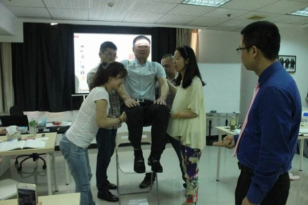 手指抬人的奥秘——量子产品实验揭秘之五 - 知乎