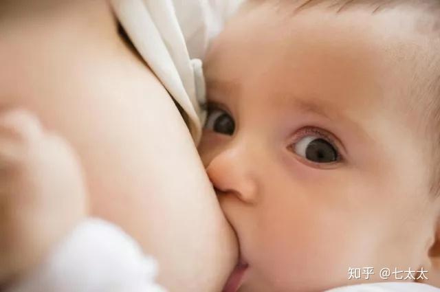 婴儿什么时候会伸舌头 v2-f6fd00fe7675c97e0ab05bb1c5676898_r.jpg