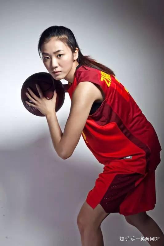 中国女篮名将赵爽宣布退役,如何评价她的职业生涯? 