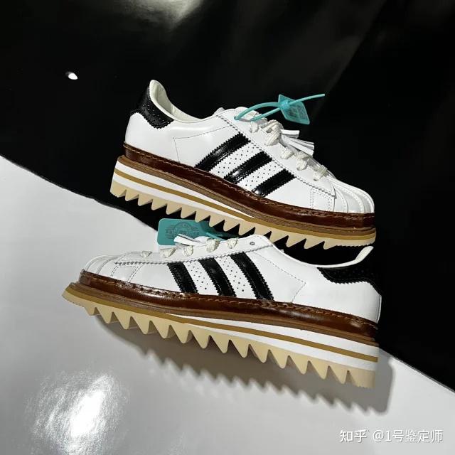 adidas gazelle silver green womens adidas White Superstar 82 SFTM Sneakers