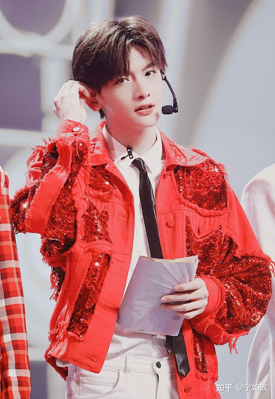 你们认为r1se内的颜值排名是怎样的? - 知乎