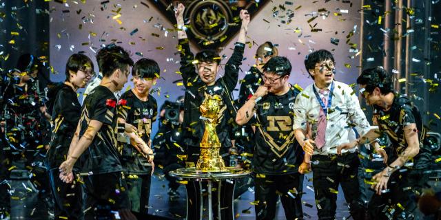 [历史上的今天] rng斩获msi冠军