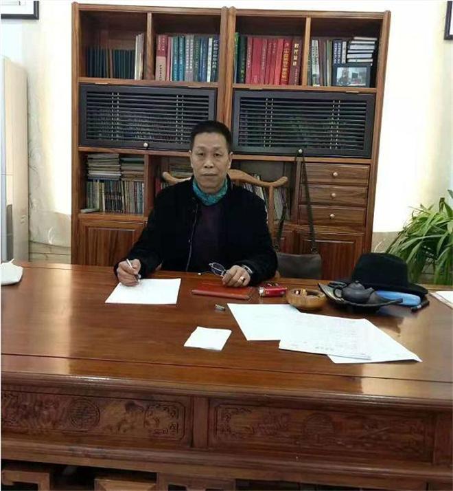 中医传承和发扬者杨俊耀助推中医文化走向世界名片