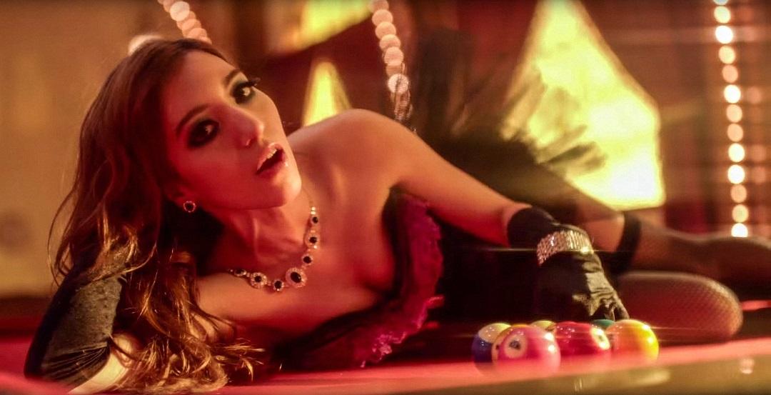 比较大的大提琴是什么 v2-f82c7c88b40f5e04b97826e2261541d4_r.jpg