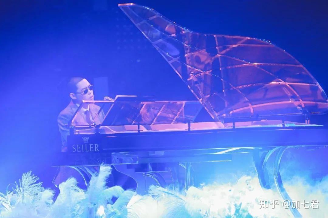 说唱听我的制作人合作赛当法老召唤了奥特曼当小鬼踢爆了笼子门