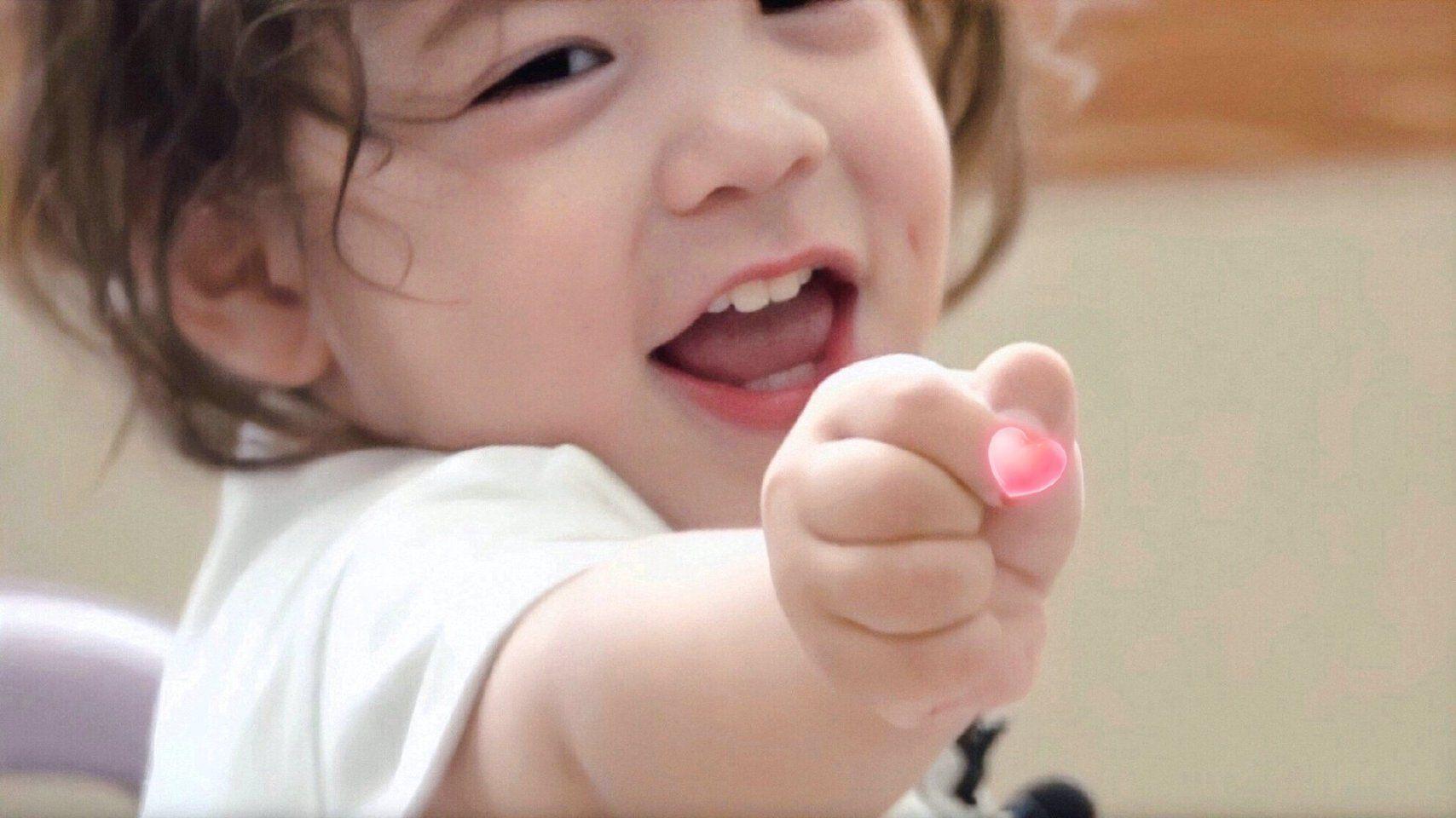 有哪些好看的多格拼接萌娃壁纸? - 知乎