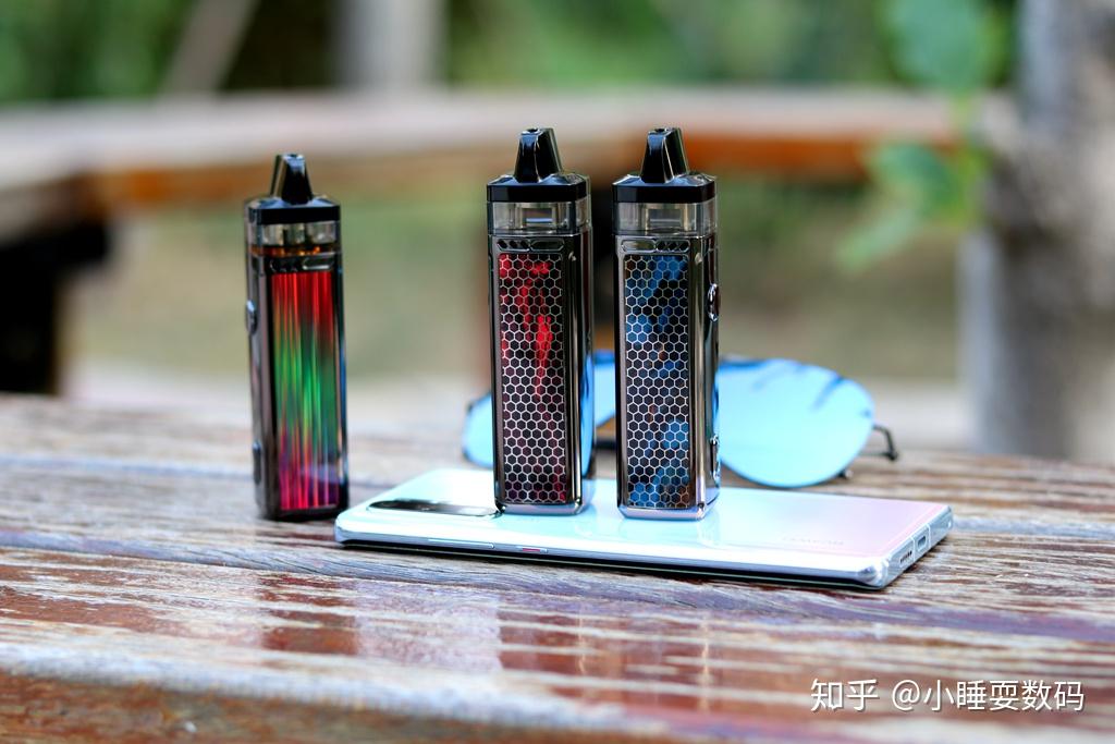 带屏幕可控制的电子烟voopoo旗下新品体验手动气动双吸模式