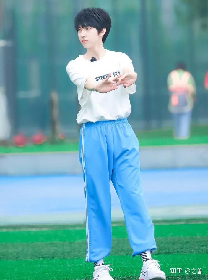 有没有贺峻霖的神图