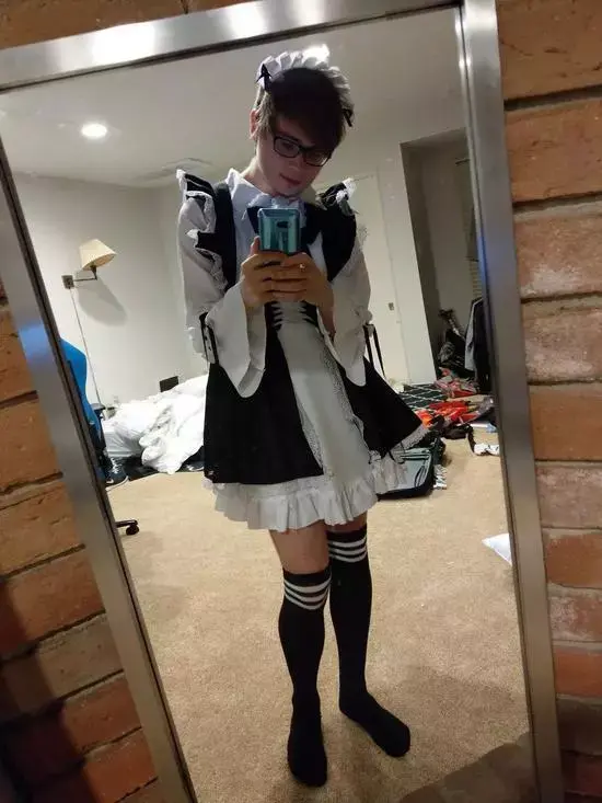 每日一思女装女装电竞圈频现女装大佬背后竟有如此惊天秘密