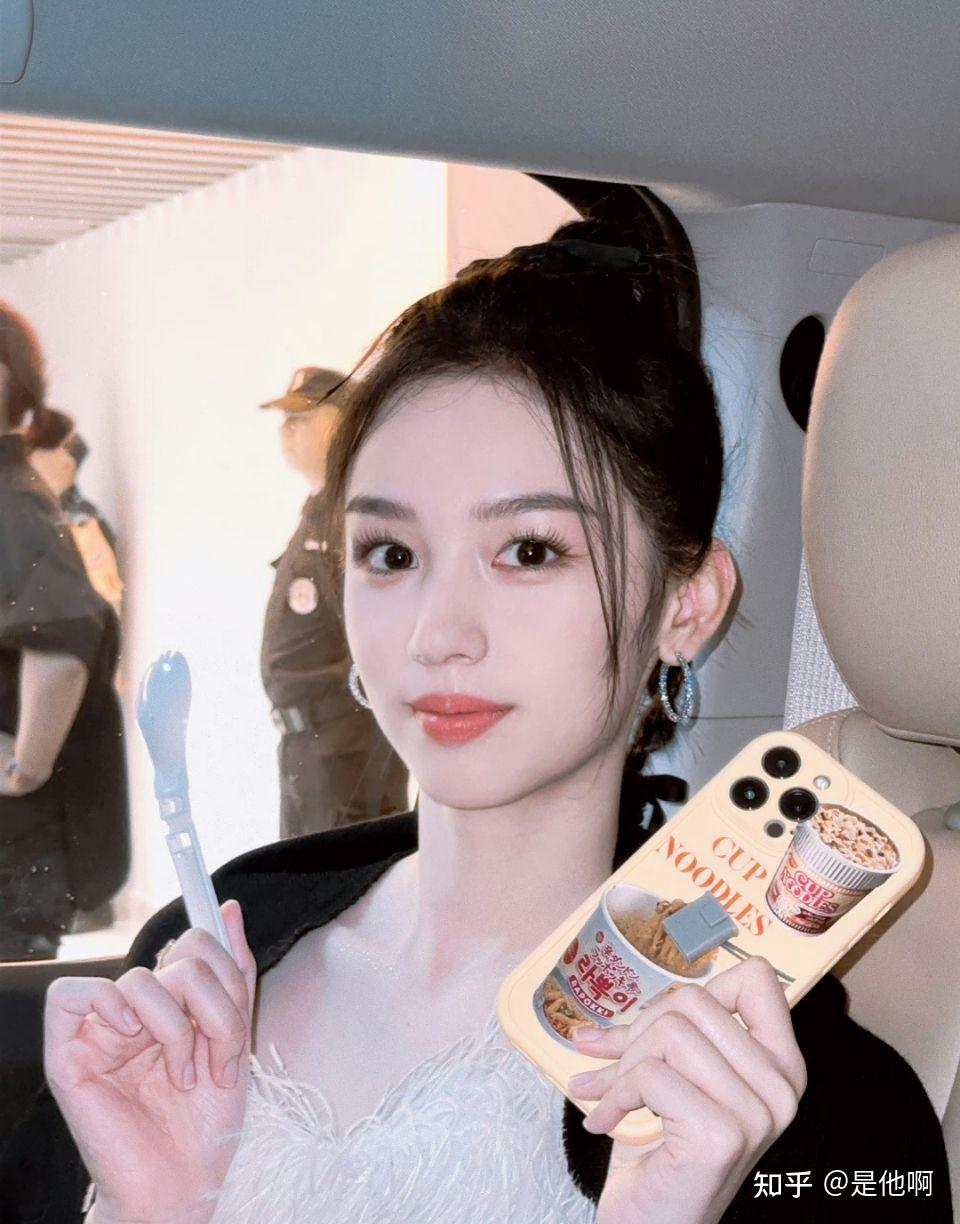 周也活动生图 - 知乎