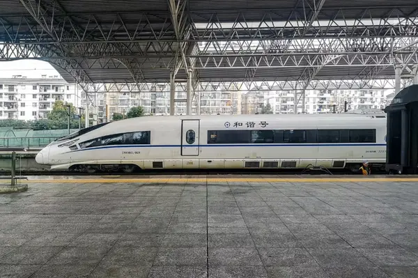 真绿皮火车美国造机车的最后一次春运体验