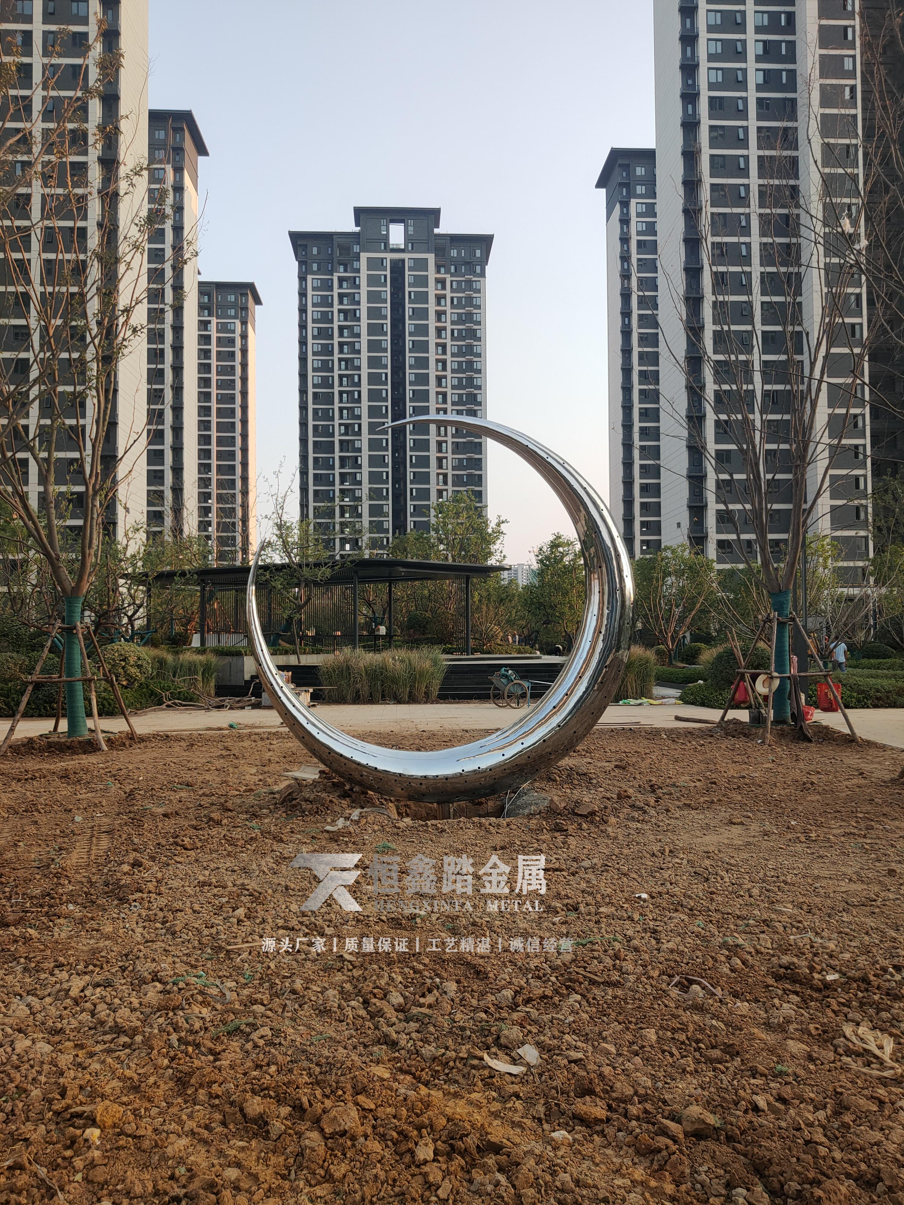 发光月牙不锈钢雕塑 不锈钢月亮雕塑