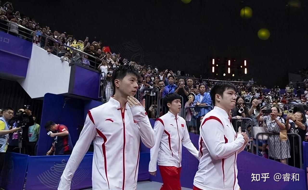 中国男乒团体蝉联冠军,马龙成中国奥运第一人