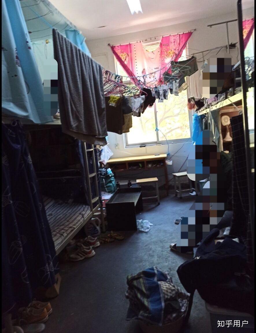 商洛学院的宿舍条件如何?校区内有哪些生活设施?