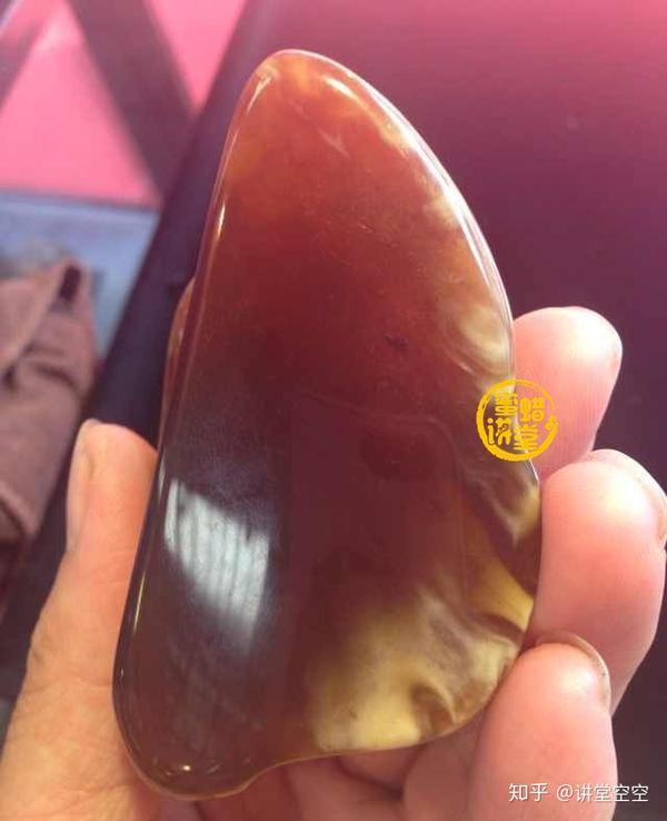 除了鸡油黄蜜蜡,白蜜,还有猪油蜜,灰蜜,血蜜,棕