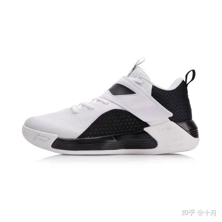 宽脚后卫适合穿什么篮球鞋? - 知乎