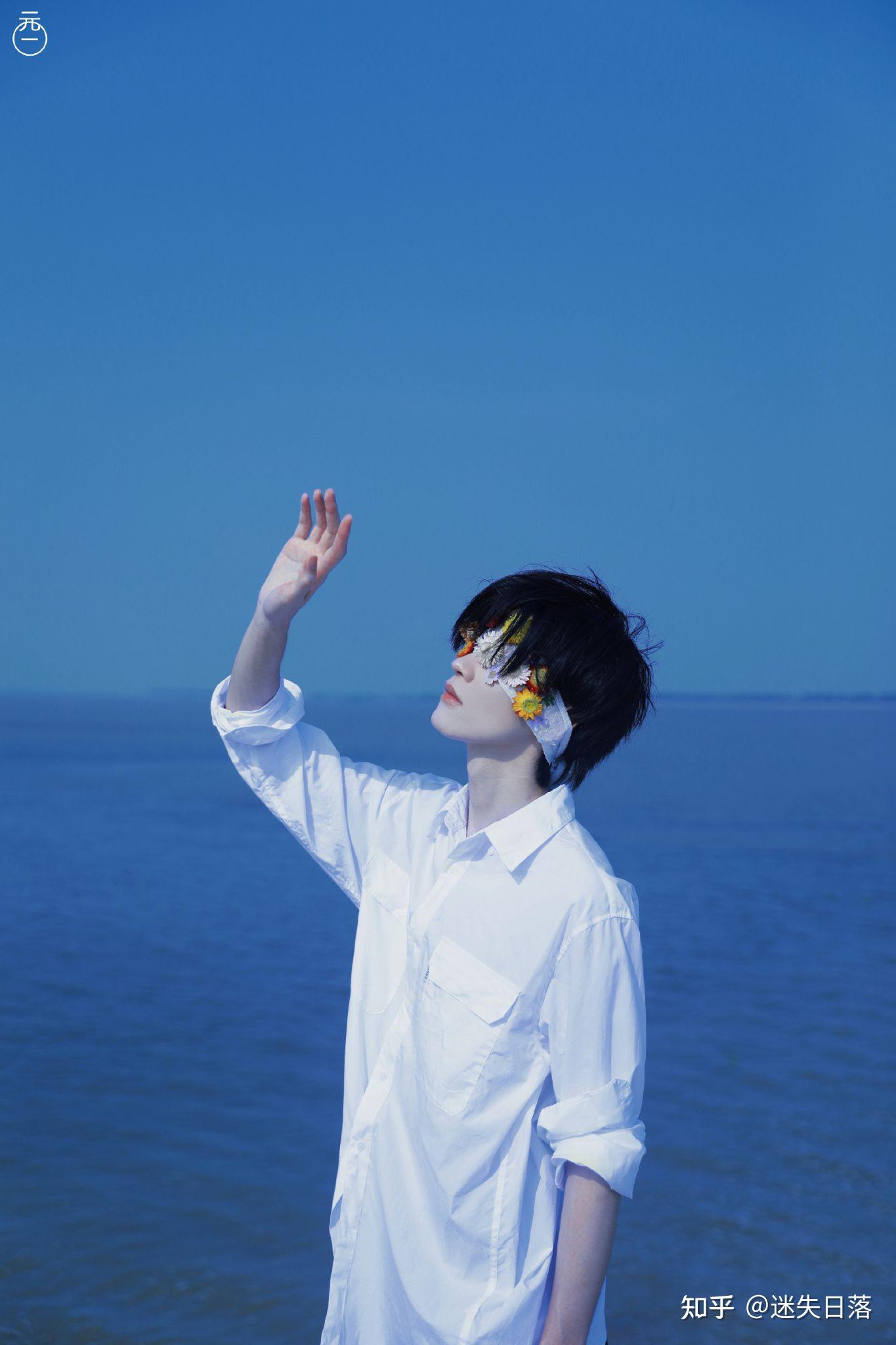 求推荐网红帅哥的微博? - 知乎