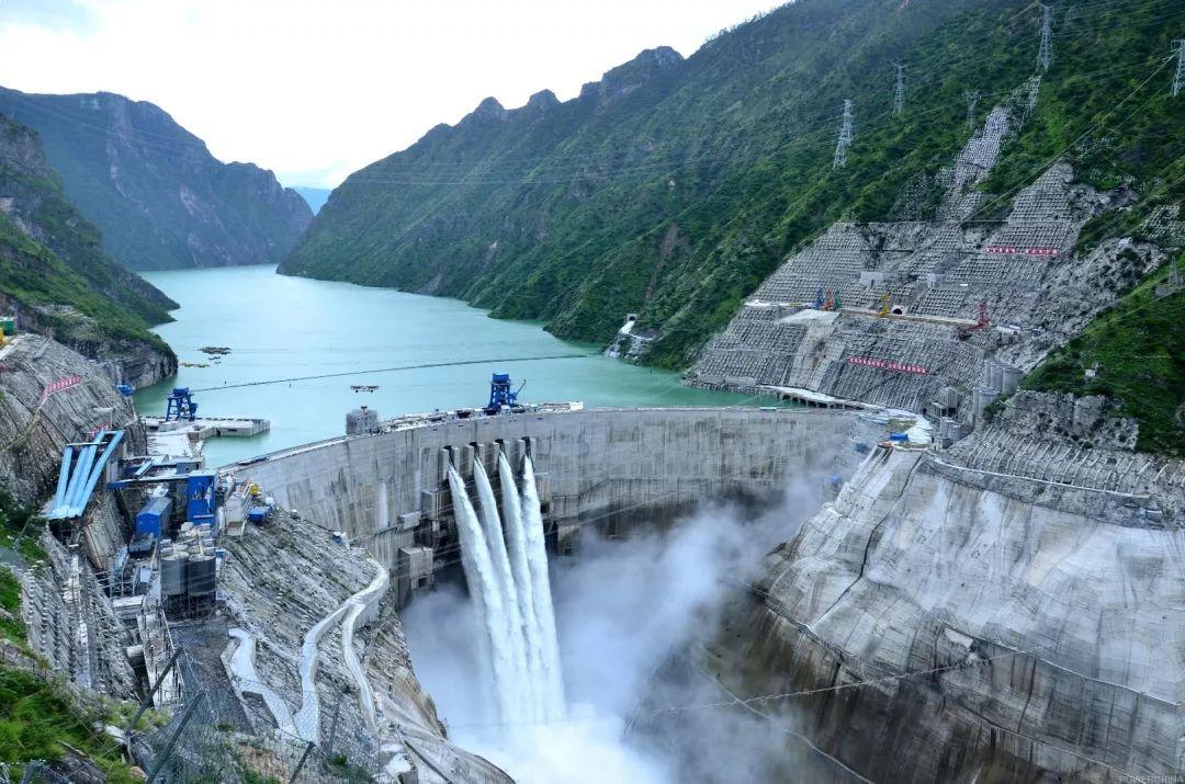 白鶴灘水電站03溪洛渡水電站是世界第三大水電站,位於四川和雲南交界