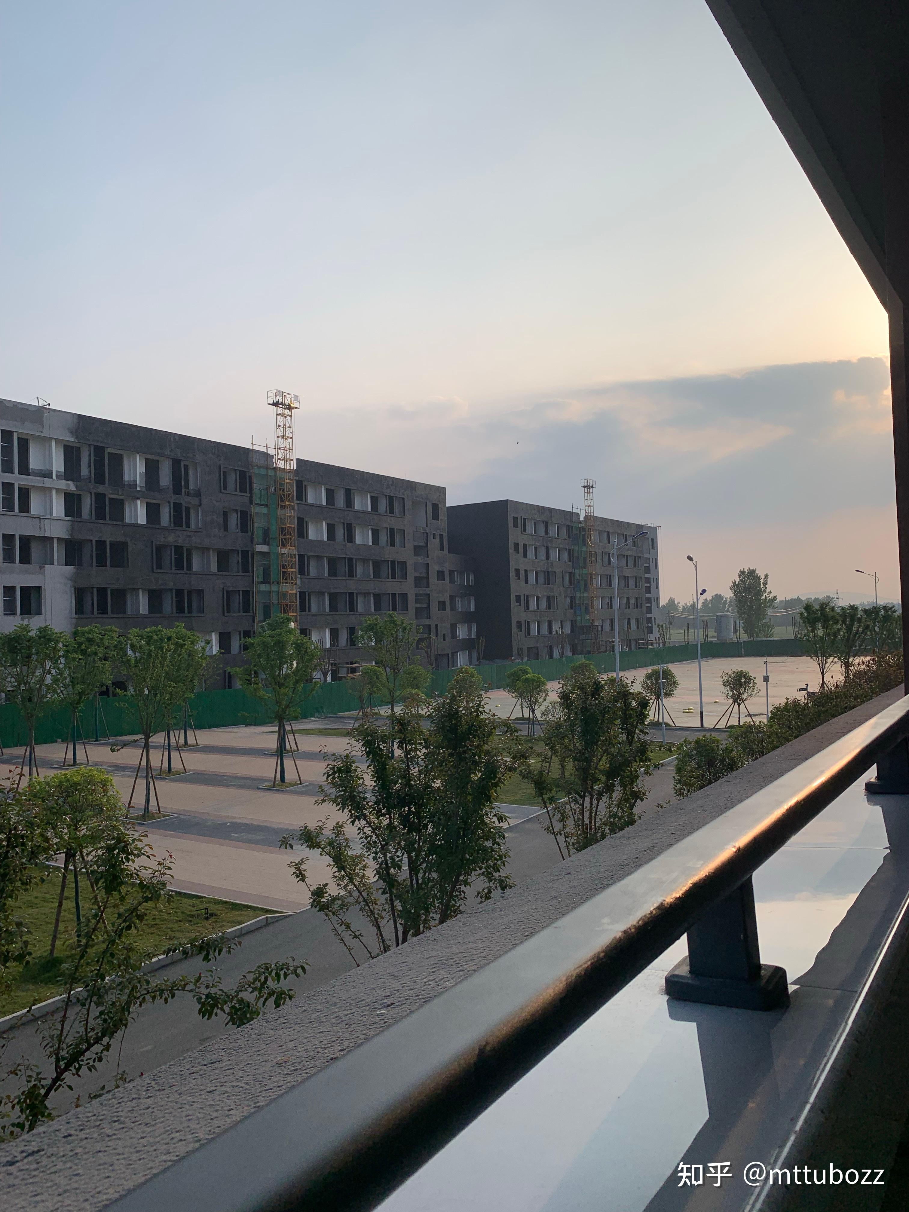 南阳言蹊中学到底怎么样? - 知乎