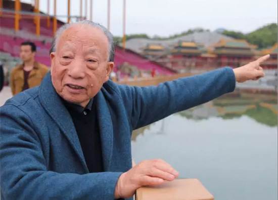 横店帝国创始人徐文荣