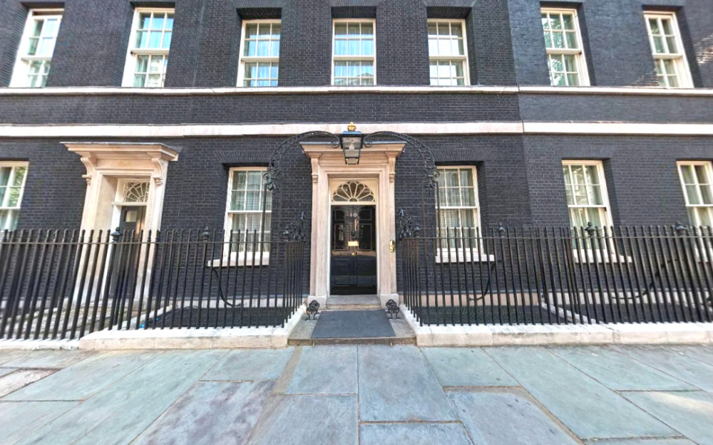 约翰逊不做首相了唐宁街11号易主后你就有机会和他做邻居了
