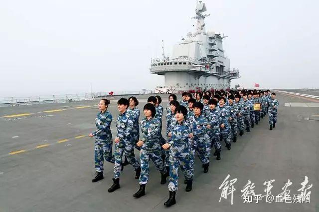 女大学生准备去服兵役第一志愿海军和陆军该选哪个呢