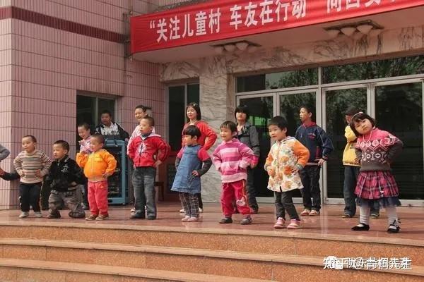 2020年青桐先生走进西安儿童村疫情期间传递一份爱心