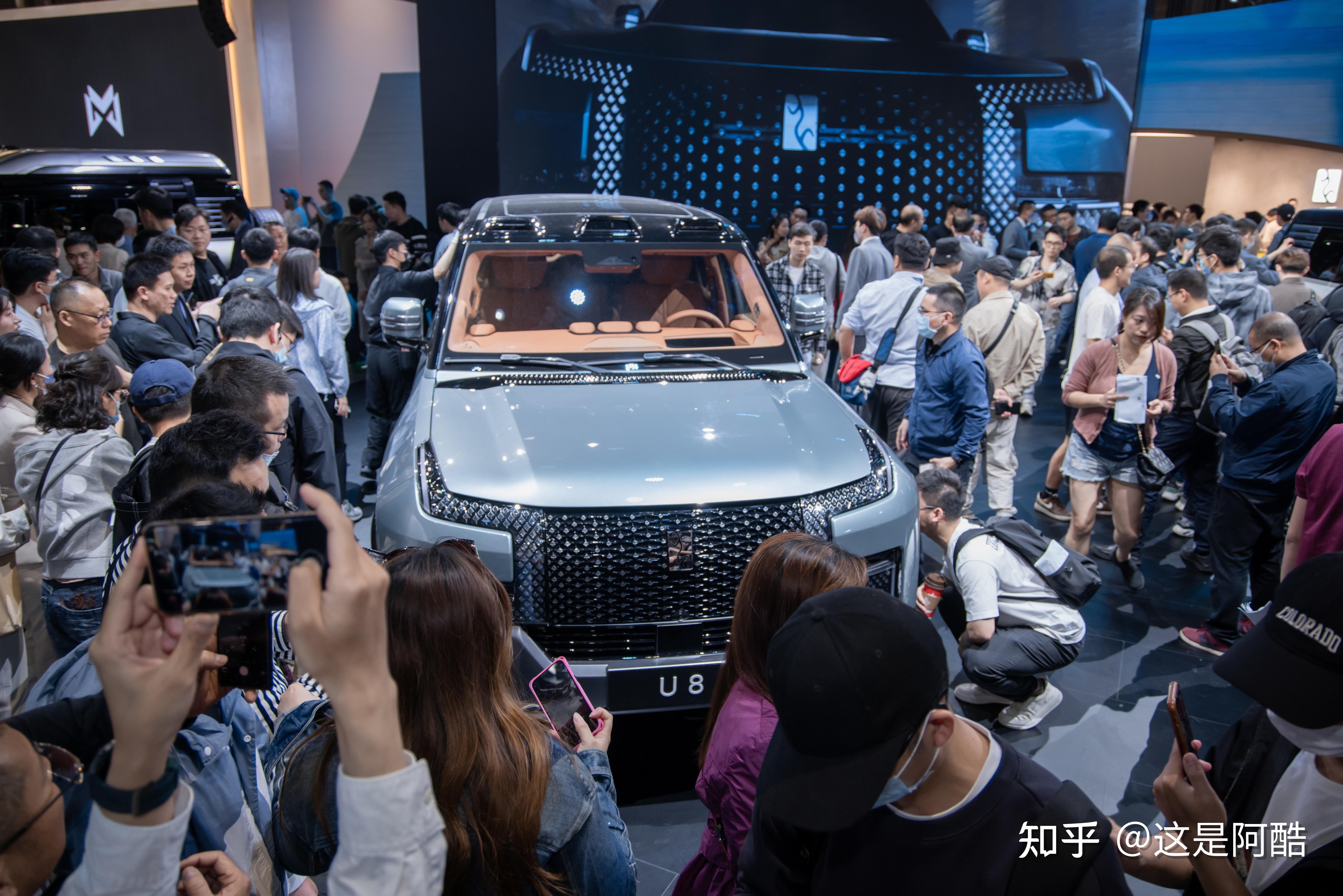 上海车展展台吸睛无数比亚迪仰望凭实力出圈