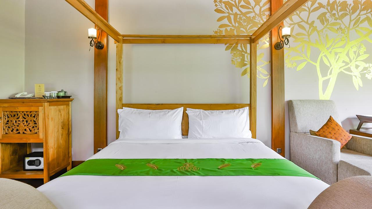 2. 阳台书桌布局