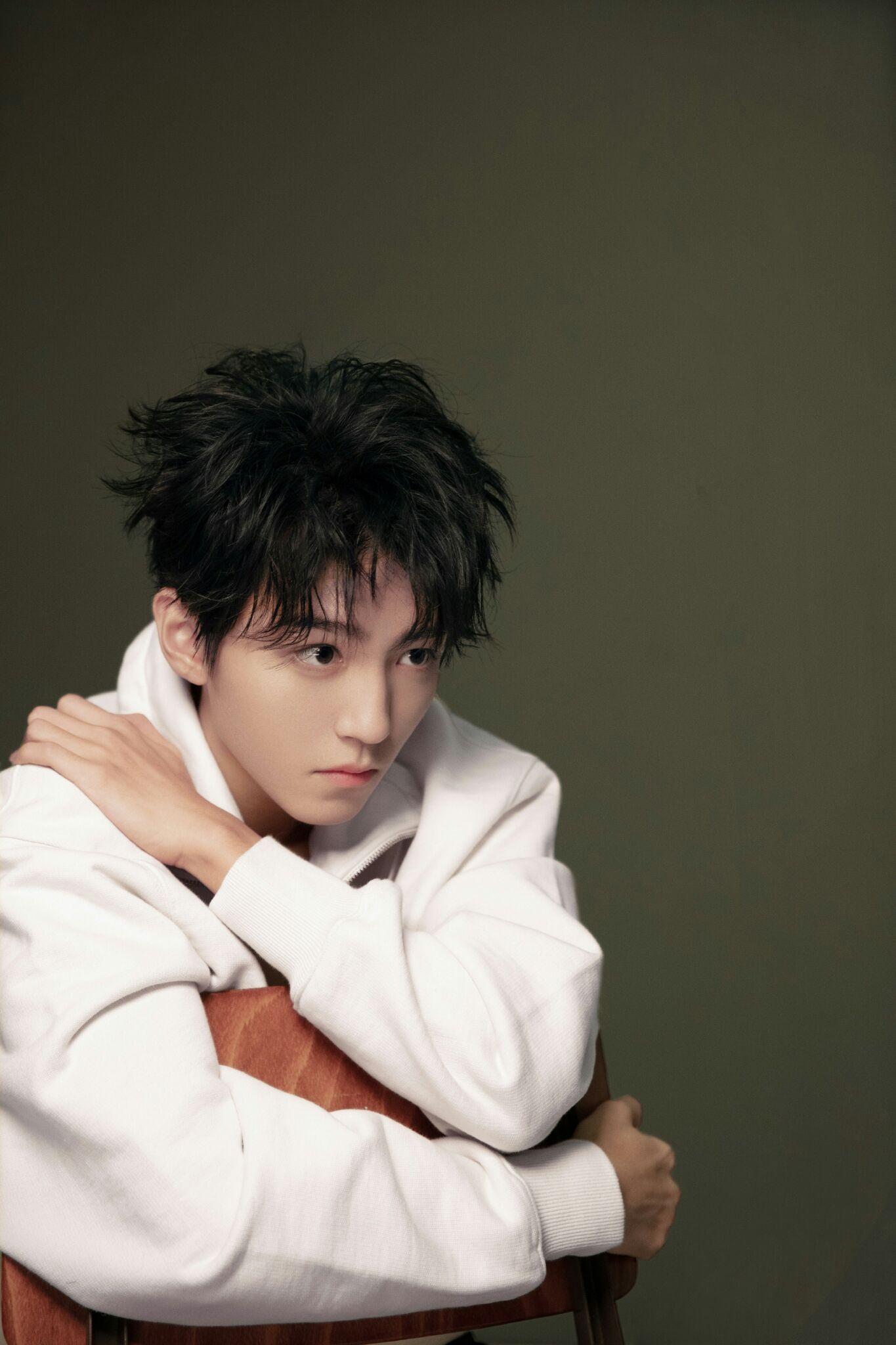 有无王俊凯高清无水印图? - 知乎