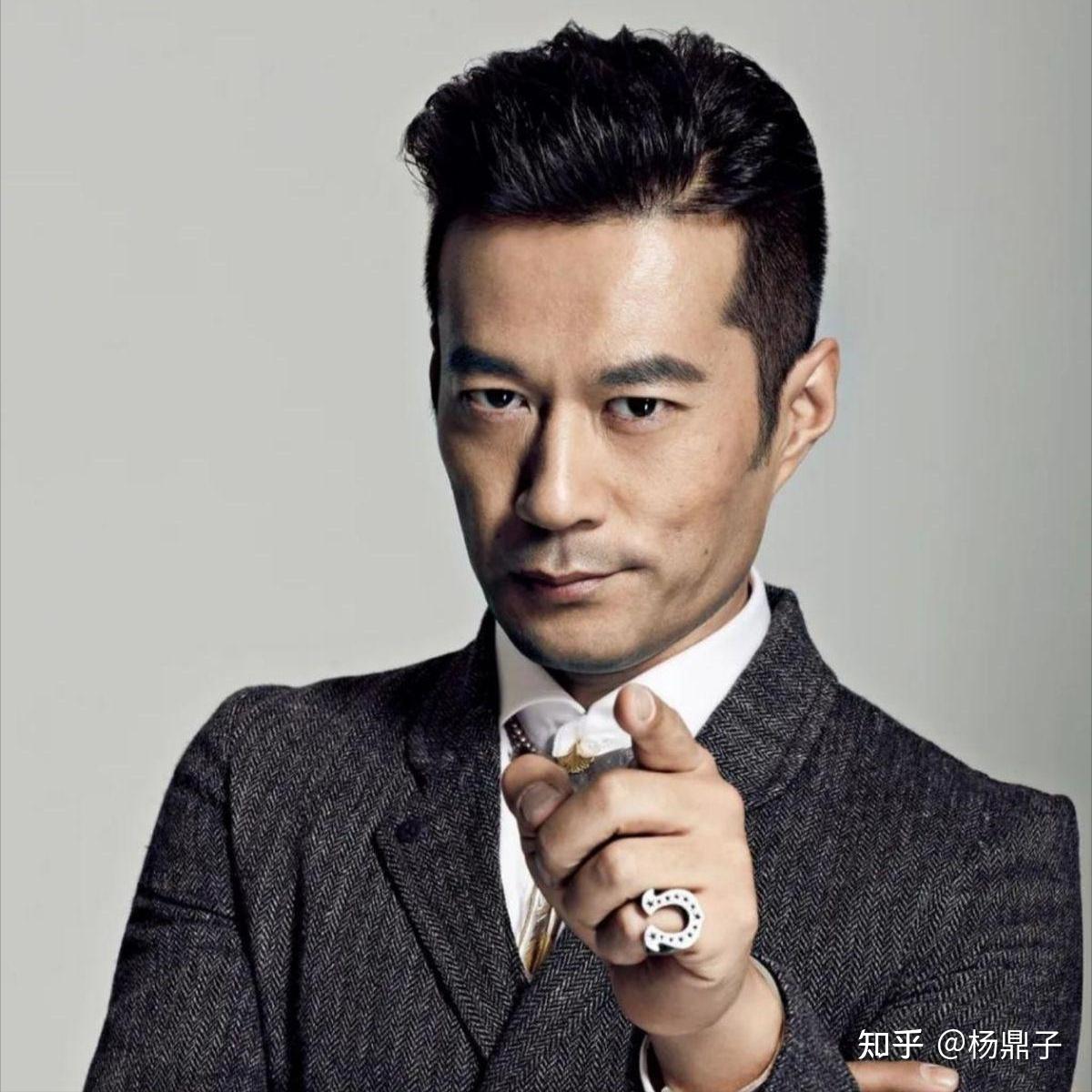 30岁从高薪设计师转行做演员谭凯苦熬20年龙套终成老戏骨