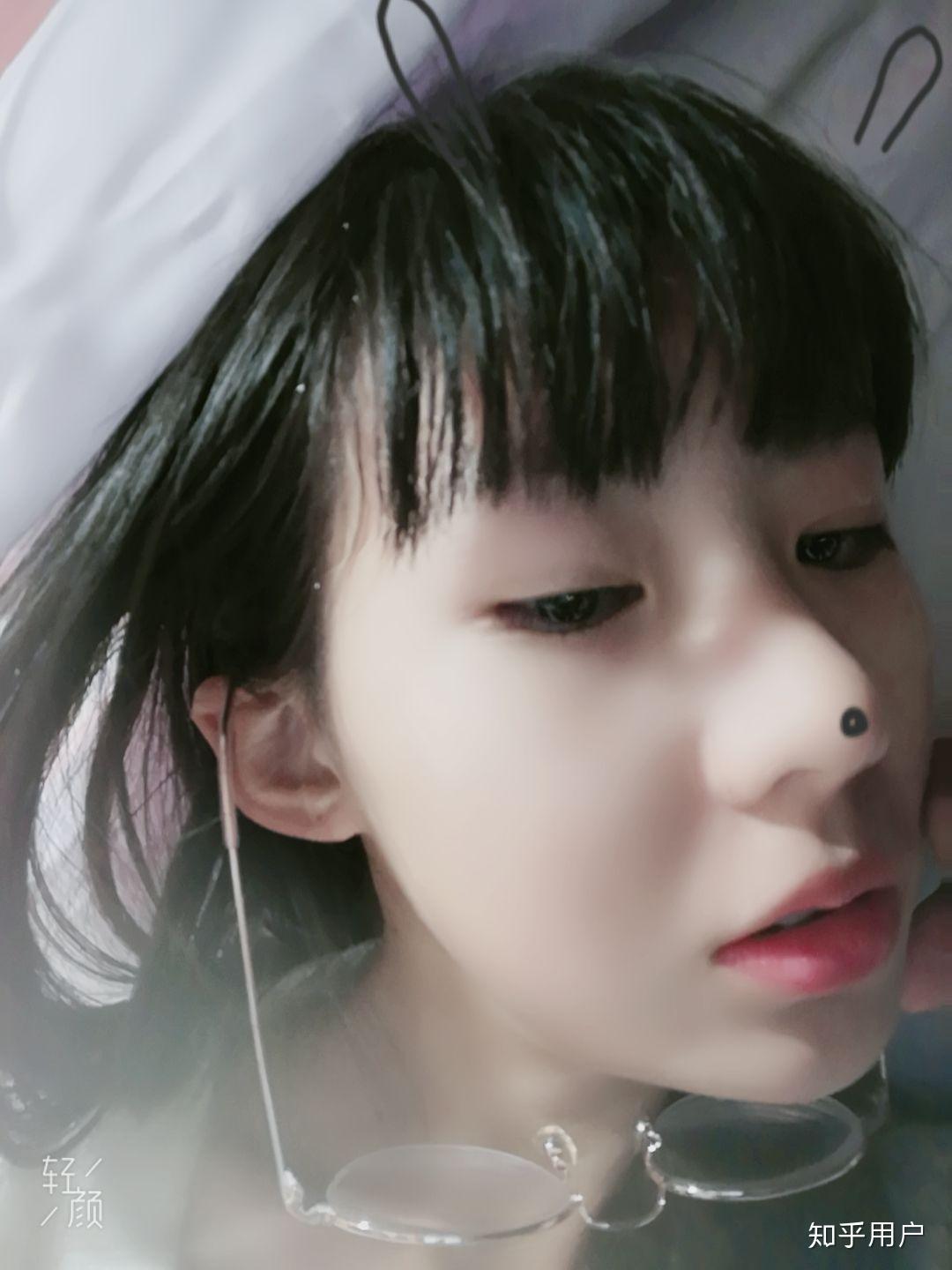 到二十多岁还有婴儿肥是什么体验?